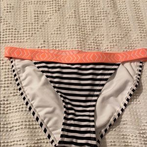 Bikini Bottom NWT Xhilaration black & white stripe